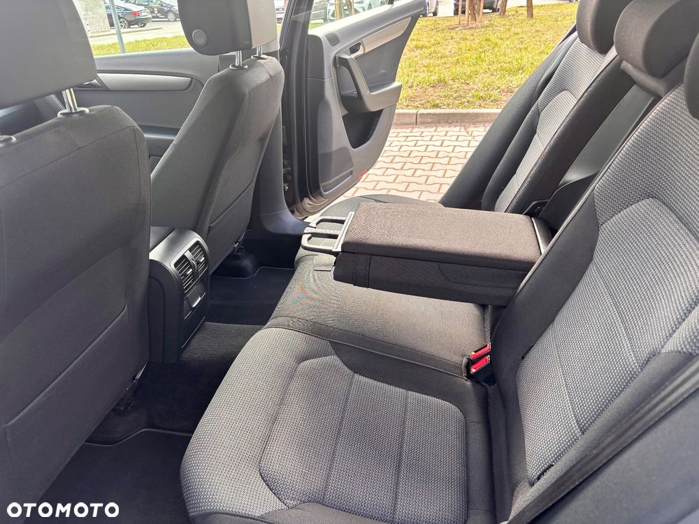 Volkswagen Passat 2.0 TDI Comfortline DSG - 21