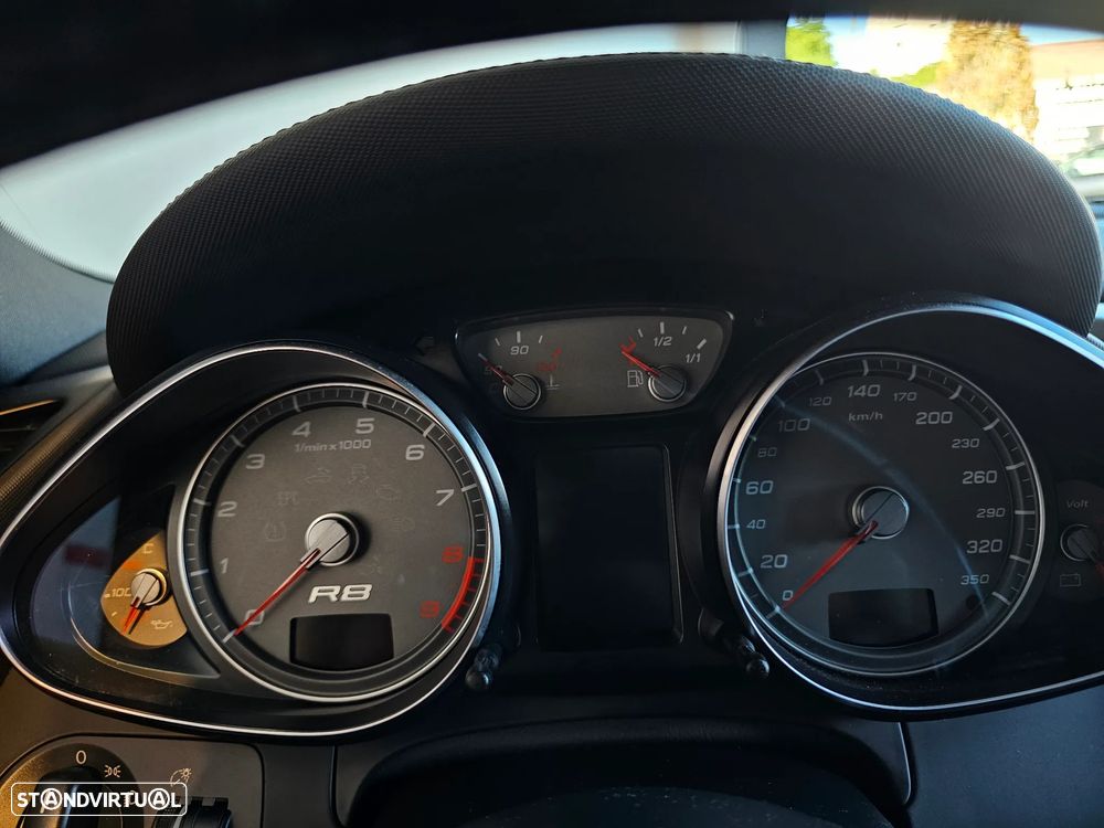 Audi R8 Coupé 4.2 FSI V8 quattro R-tronic - 20