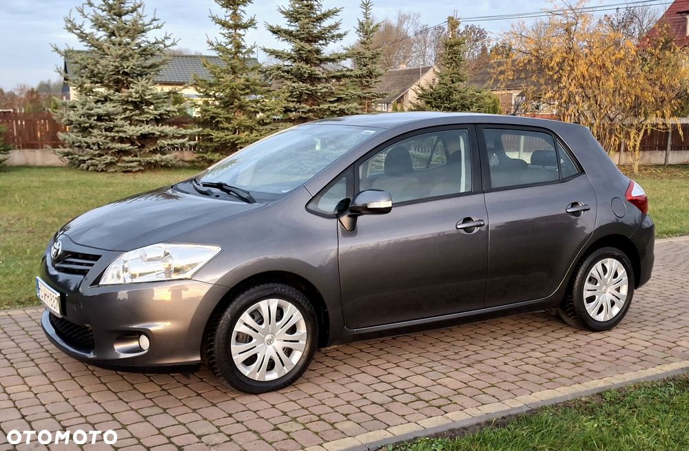 Toyota Auris 1.33 VVT-i Terra - 11