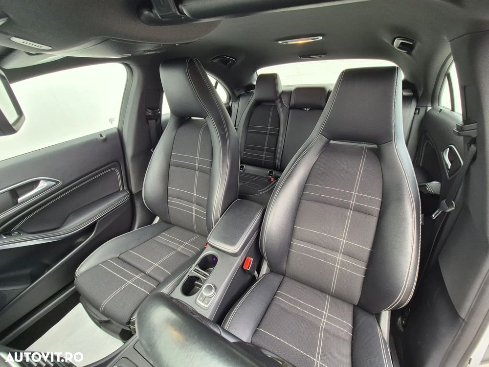Mercedes-Benz CLA 220 d Aut. - 10
