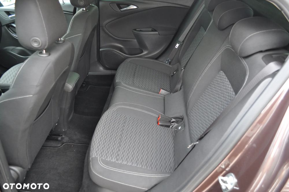 Opel Astra 1.4 Turbo Dynamic - 18