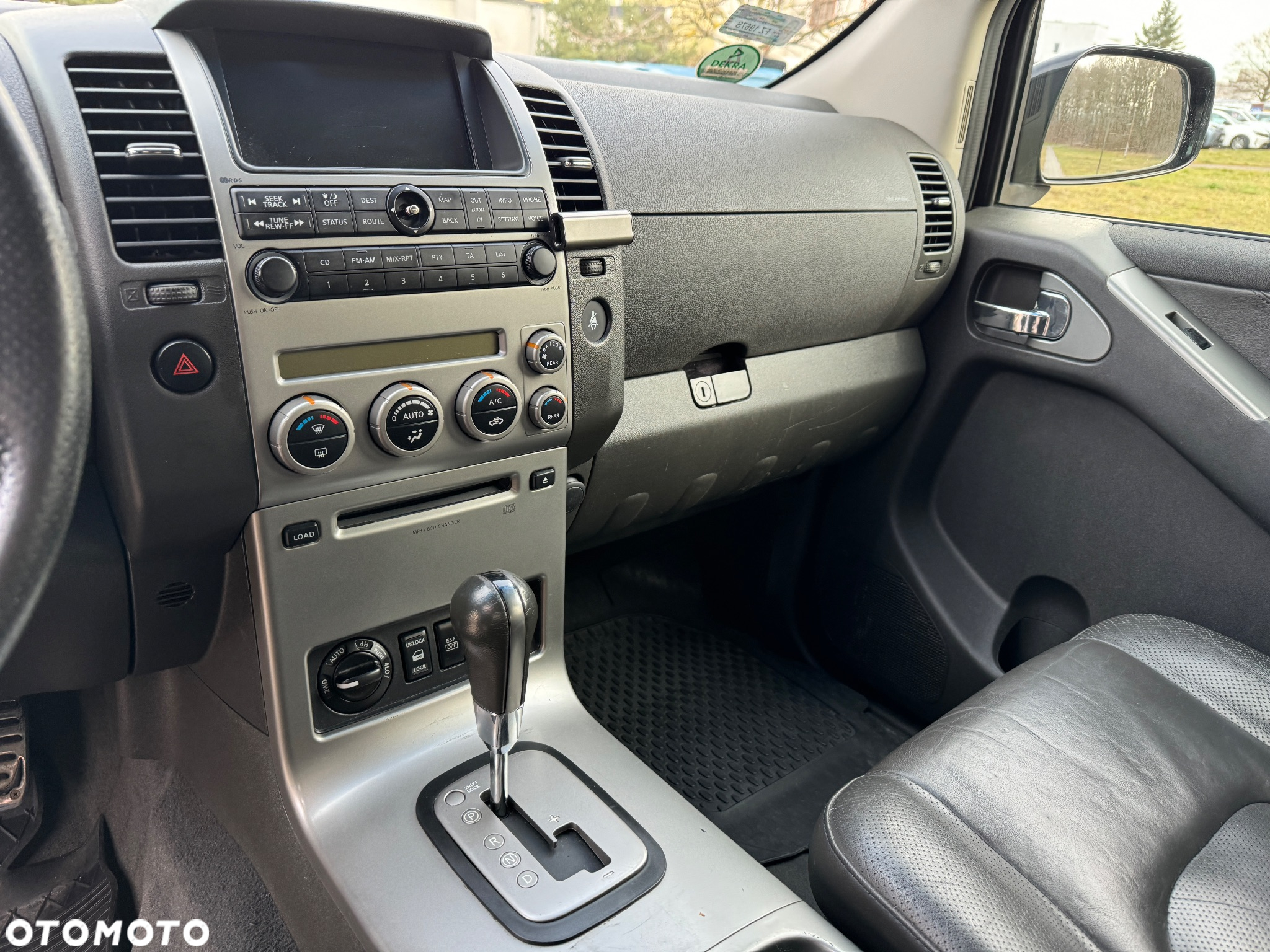 Nissan Pathfinder 2.5 D Platinum - 10