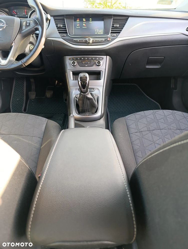 Opel Astra 1.4 T 120 Lat S&S - 10