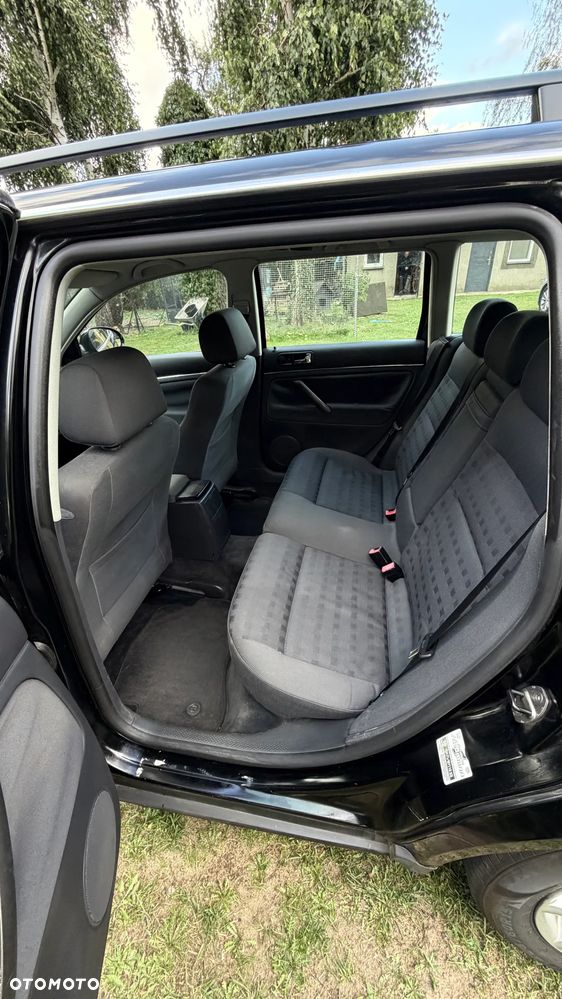 Volkswagen Passat 1.9 TDI Trendline - 9