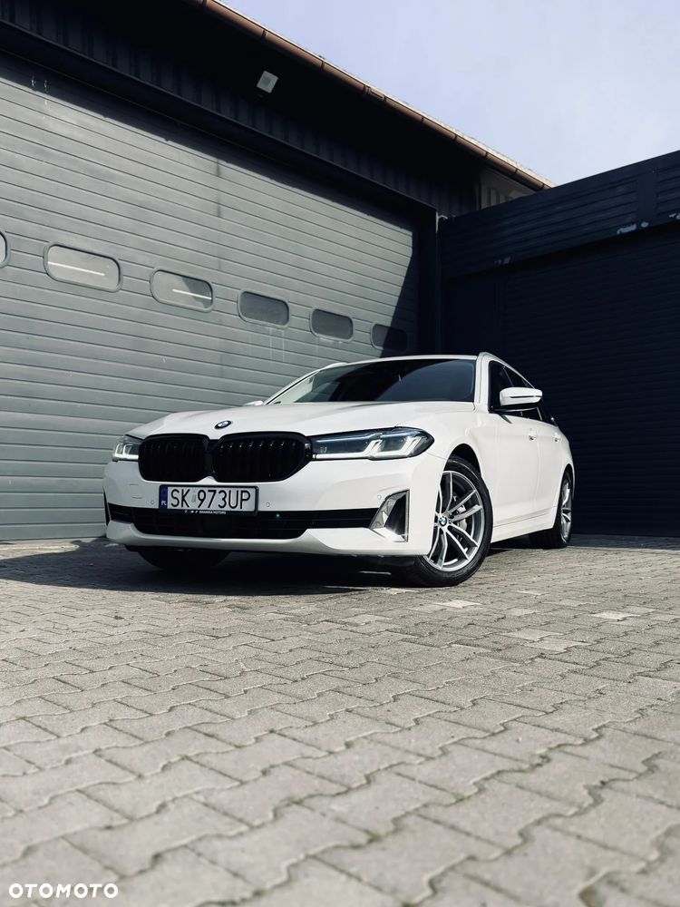 BMW Seria 5 530d xDrive Luxury Line sport - 29