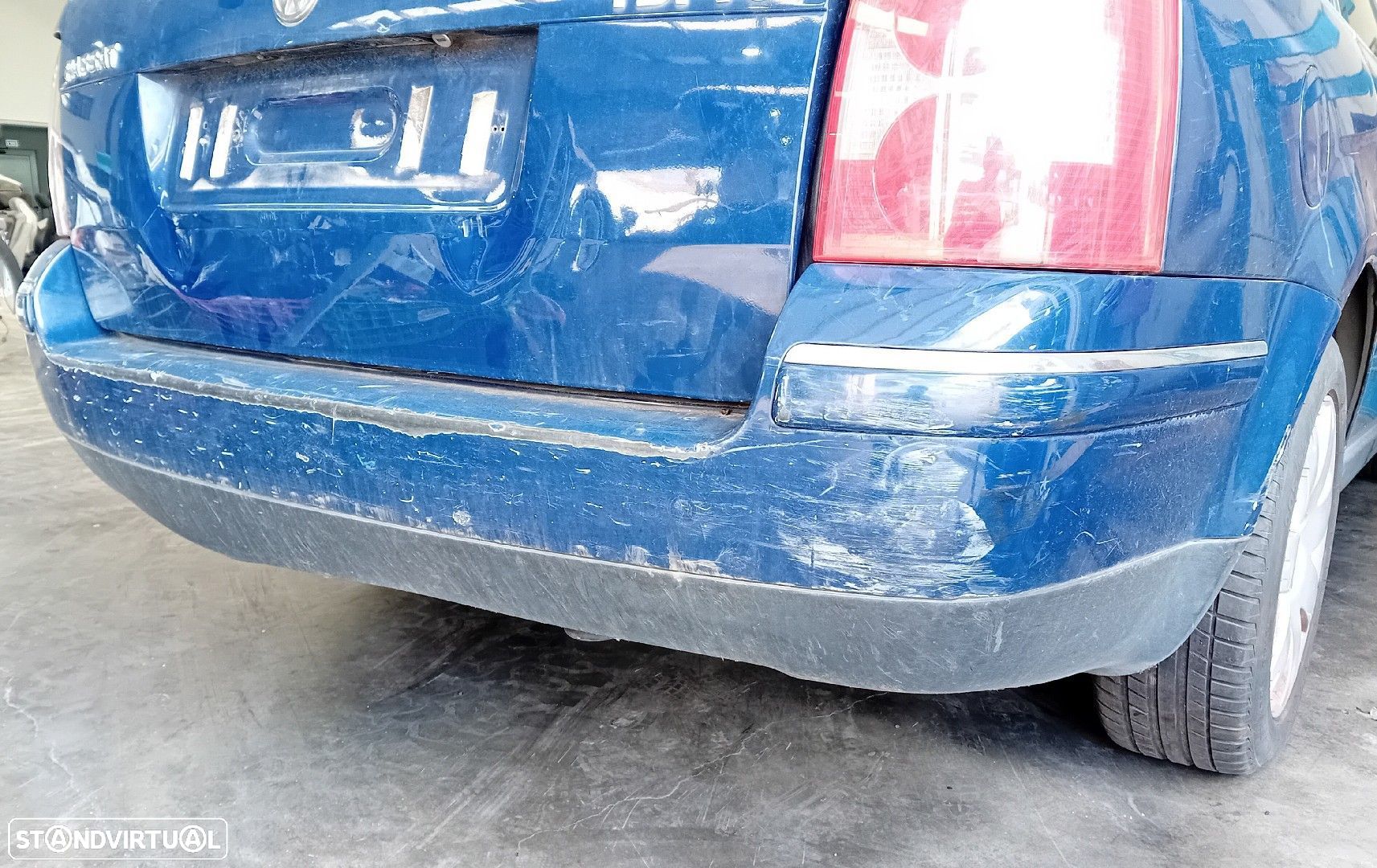 Pára-choques trás VOLKSWAGEN Passat Variant (3B6) - 1