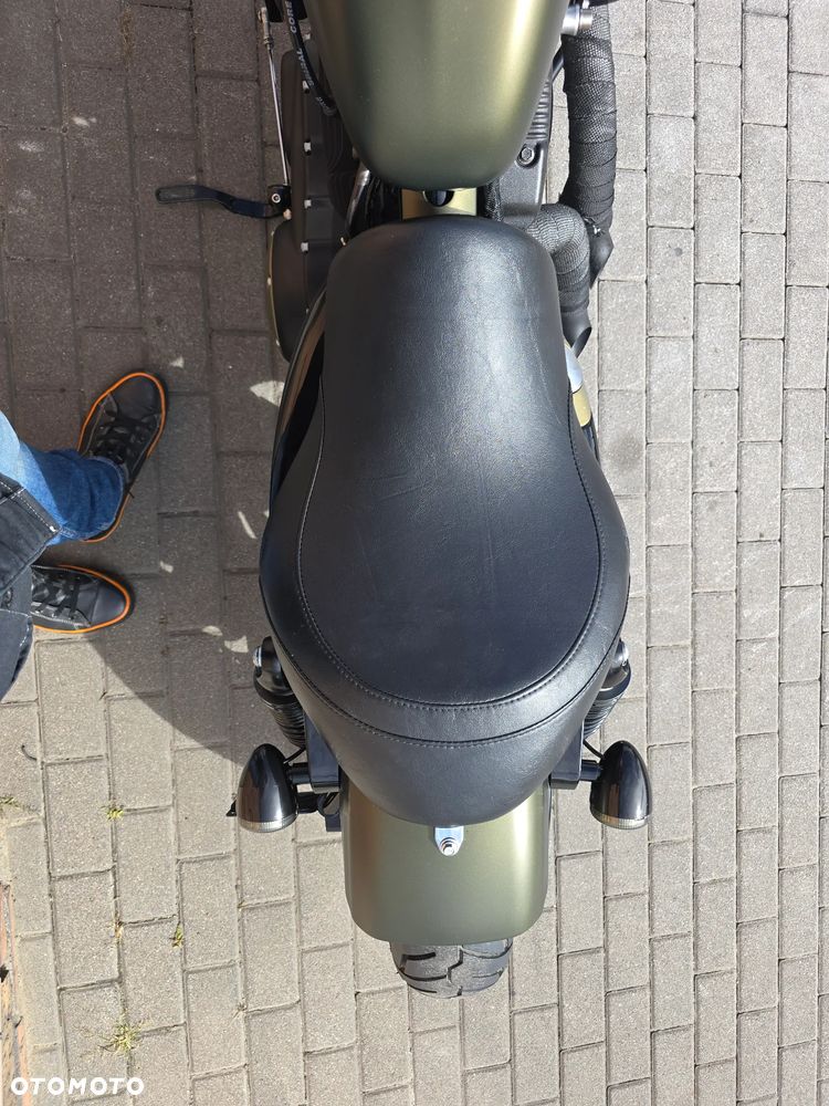Harley-Davidson Sportster Iron 883 - 18