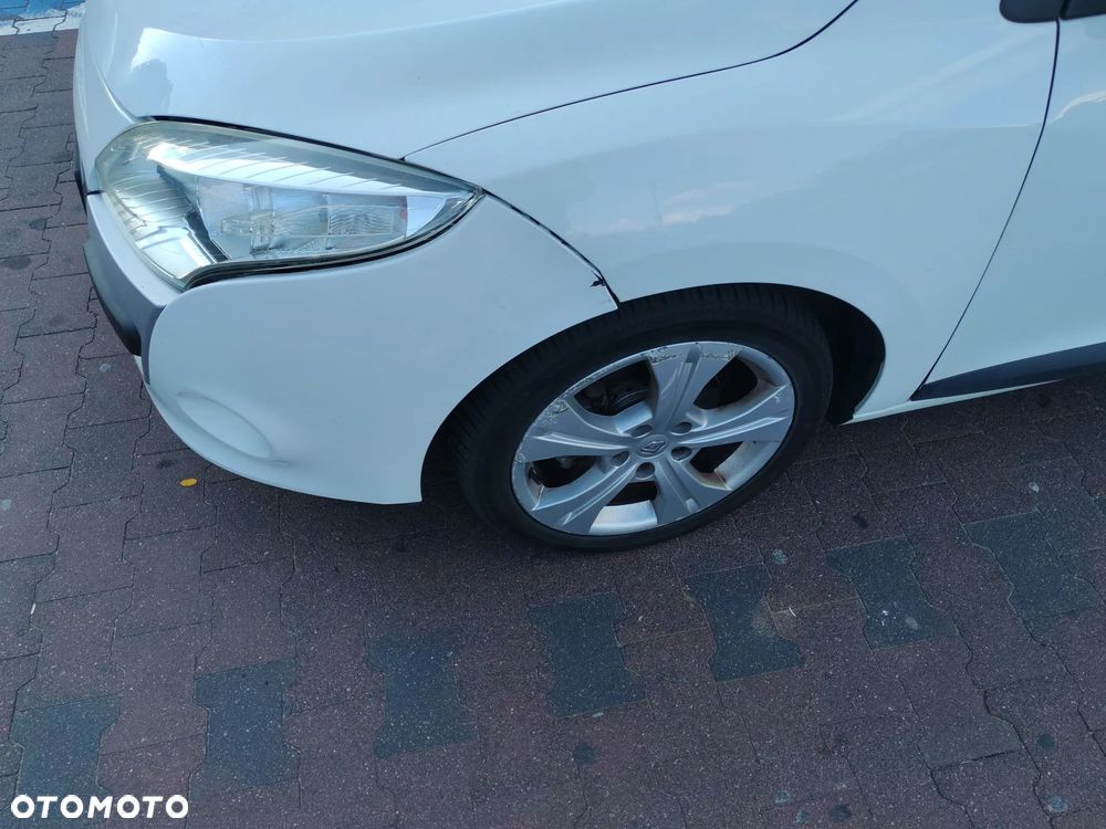 Renault Megane 2010 photo 3