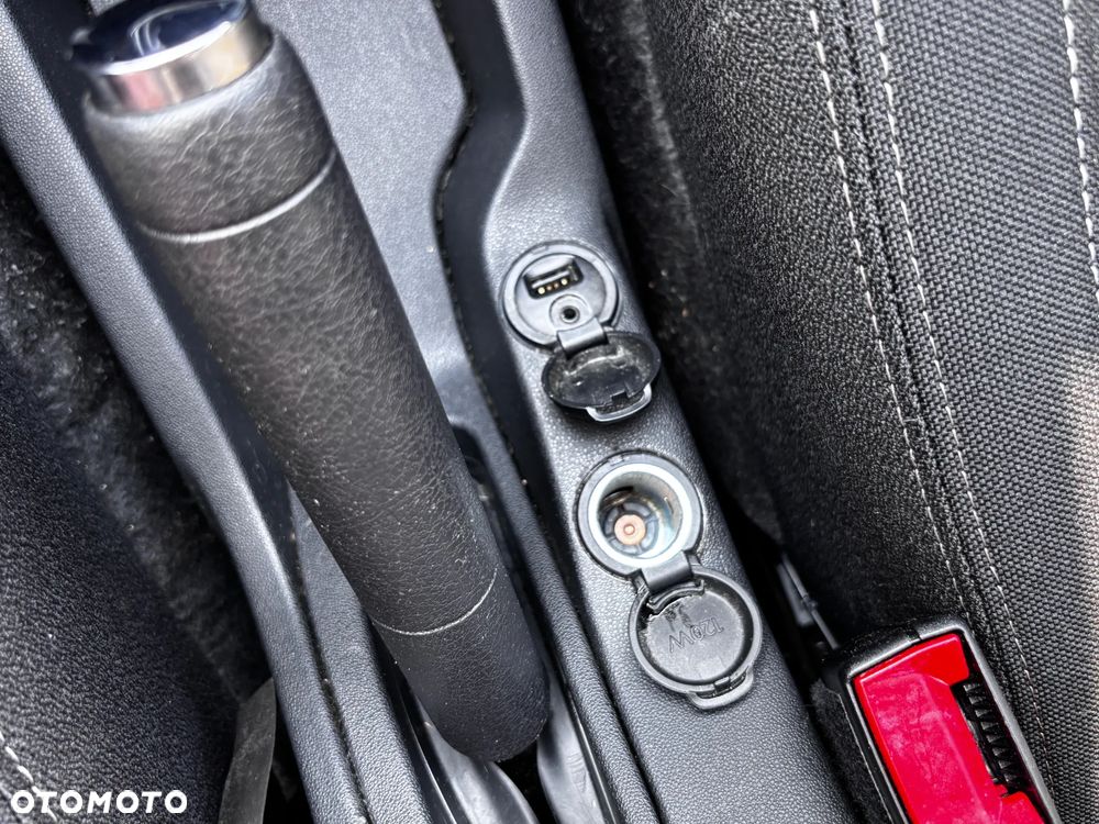 Citroën C3 1.2 PureTech Exclusive - 21