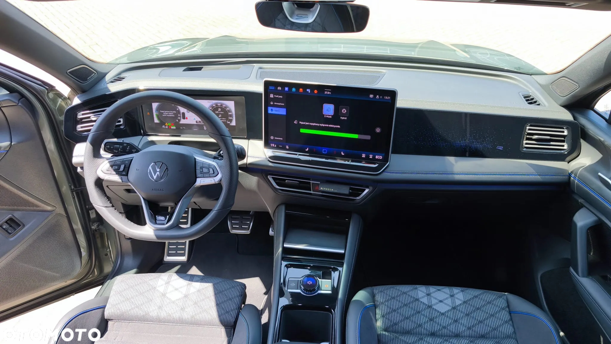 Volkswagen Tiguan 1.5 eTSI OPF DSG R-Line - 30