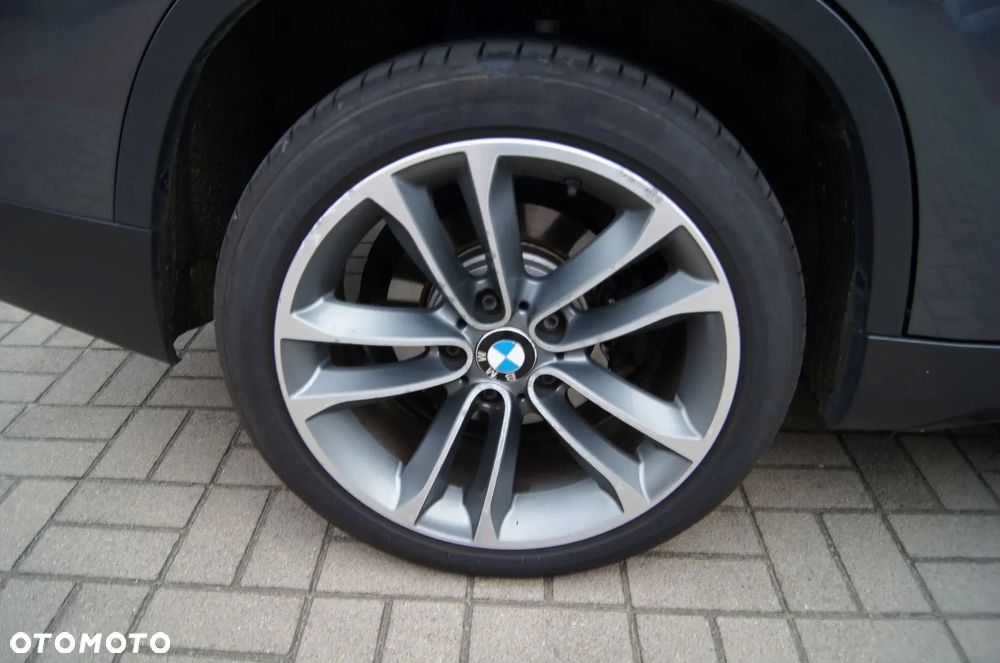 BMW X1 xDrive18d Sport Line - 36