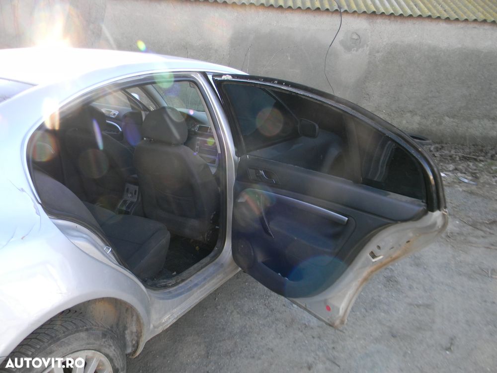 Dezmembrari  Skoda SUPERB 1 (3U)  2001  > 2008 1.9 TDI Motorina - 32