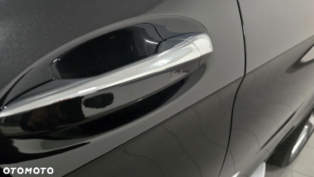 Mercedes-Benz GLC 220 d 4Matic 9G-TRONIC AMG Line Plus - 13