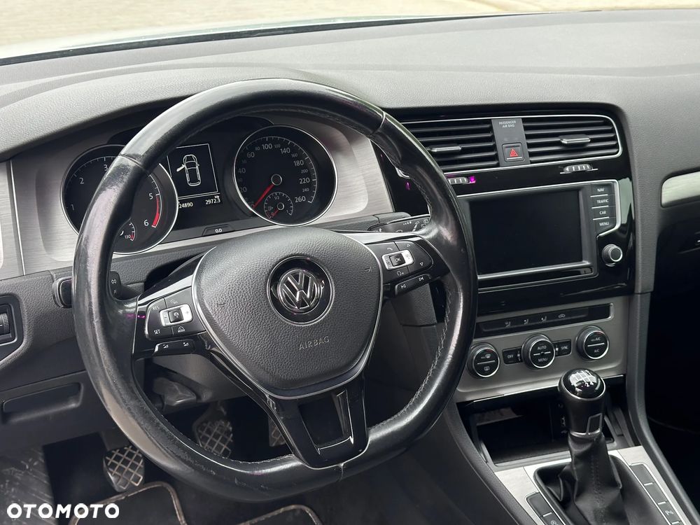 Volkswagen Golf 1.6 TDI BMT Comfortline - 11