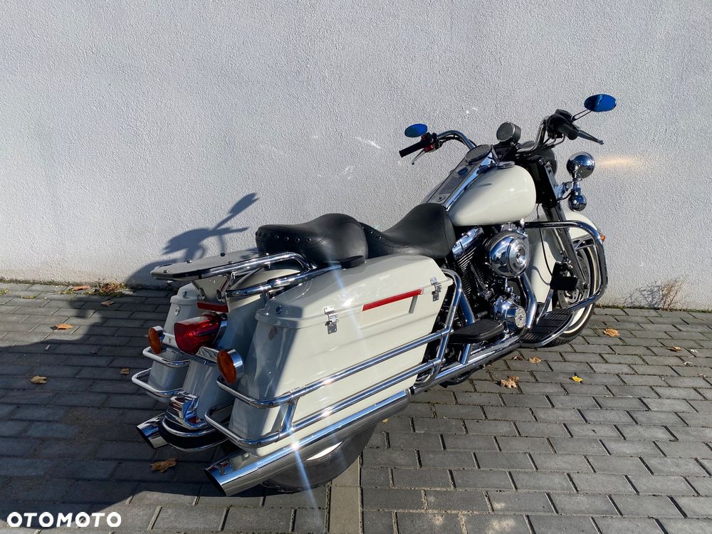 Harley-Davidson Touring Road King - 11