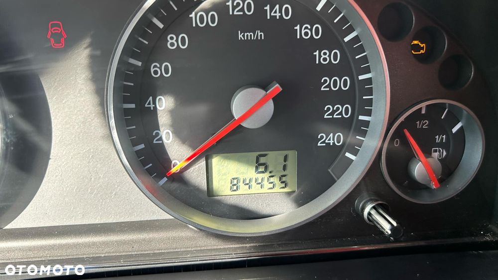 Ford Mondeo 1.8 Ambiente - 10