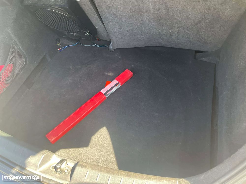 SEAT Leon 2.0 TDI FR - 4