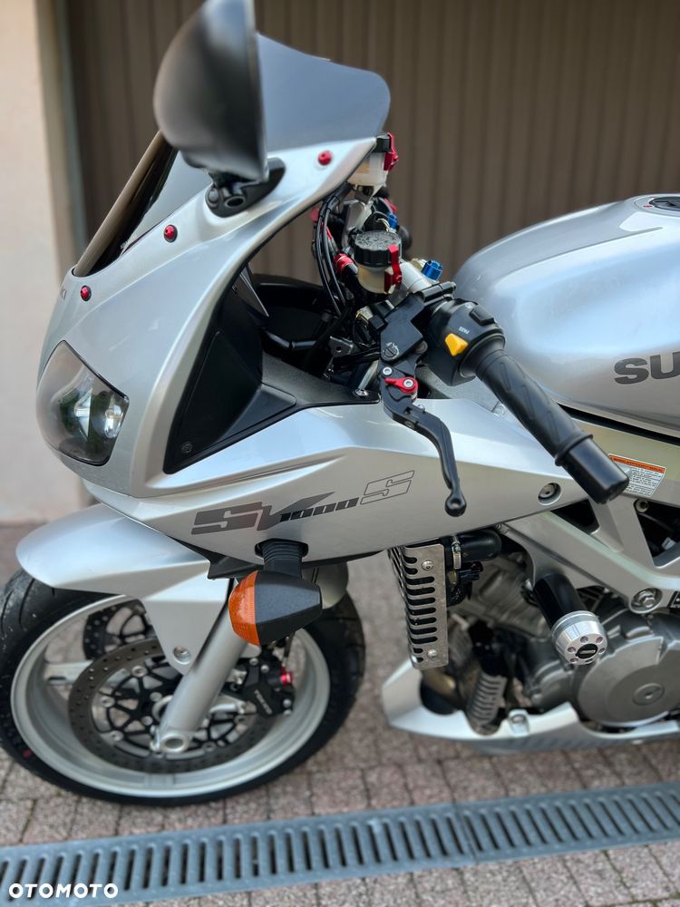 Suzuki SV - 17