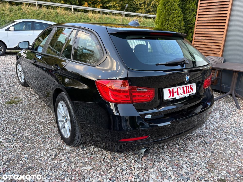 BMW Seria 3 320d Touring - 7