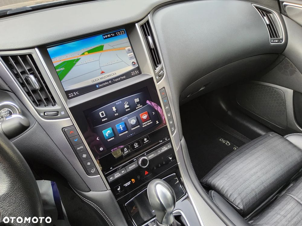 Infiniti Q50 2.0t Sport Tech - 12