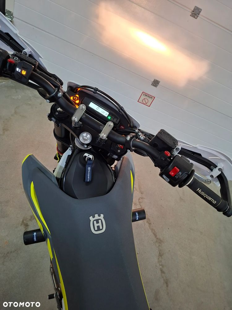 Husqvarna 701 - 5