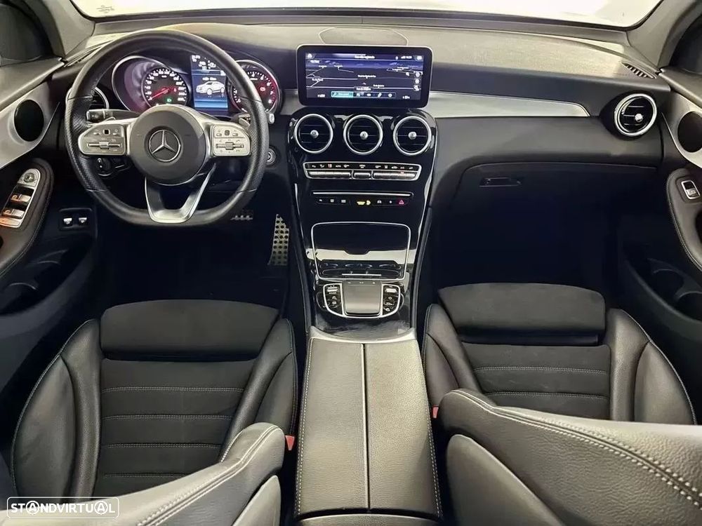 Mercedes-Benz GLC 300 e Coupé 4Matic - 4
