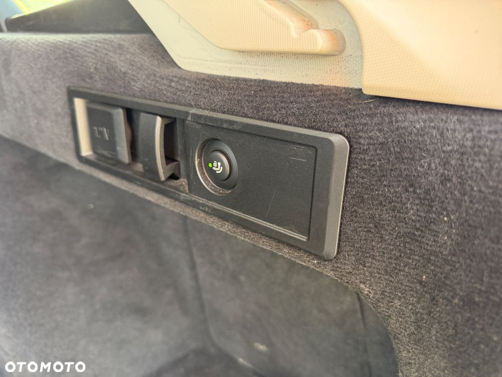 BMW Seria 3 320d Touring xDrive - 15