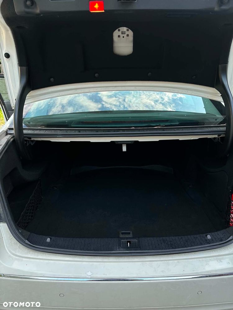 Mercedes-Benz Klasa E 200 CGI BlueEFFICIENCY 7G-TRONIC Avantgarde - 10