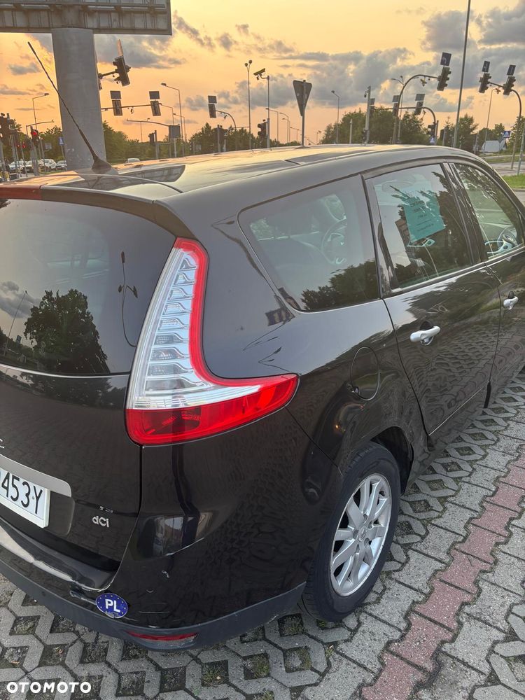 Renault Grand Scenic Gr 1.9 dCi Privilege Euro5 - 3