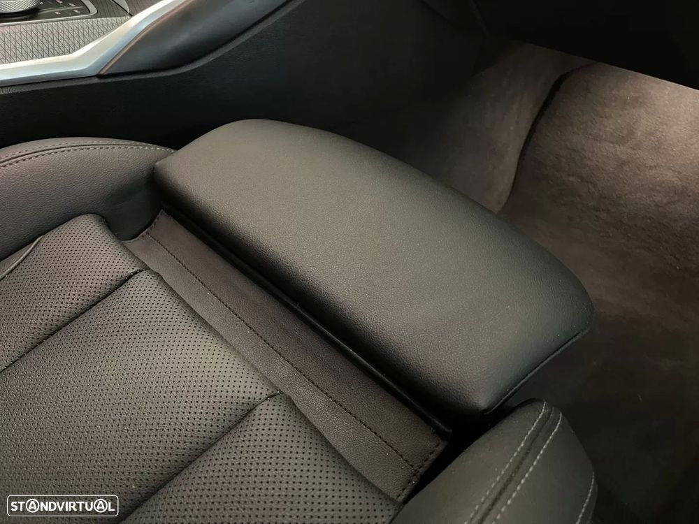 BMW 320 e Pack Desportivo M Auto - 17