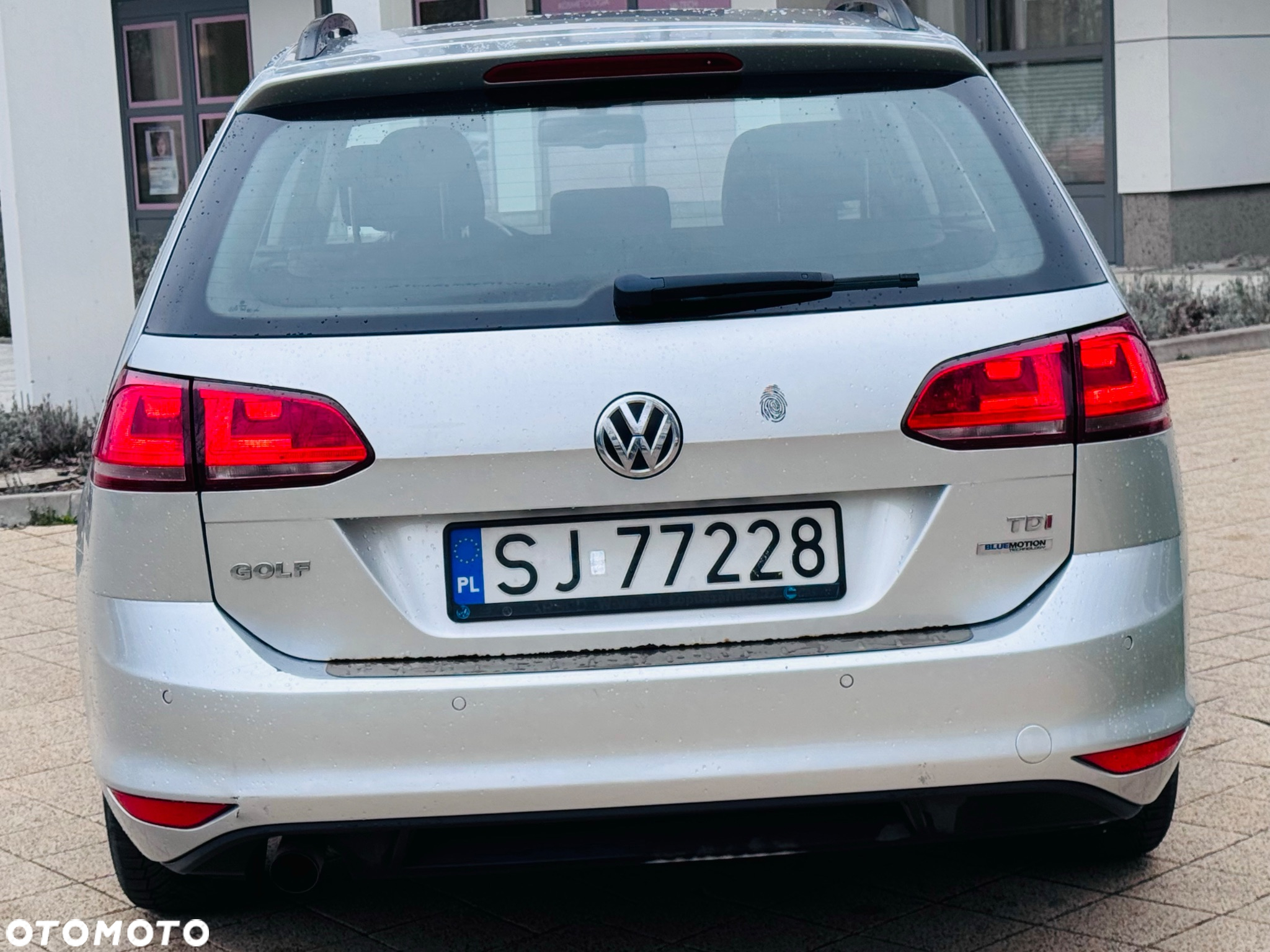 Volkswagen Golf VI 1.6 TDI Trendline - 12
