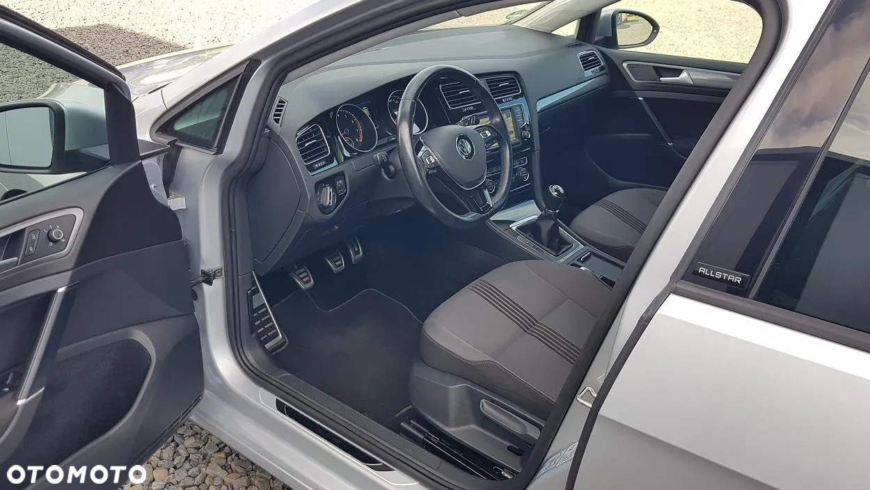 Volkswagen Golf 1.4 TSI BlueMotion Technology Allstar - 23