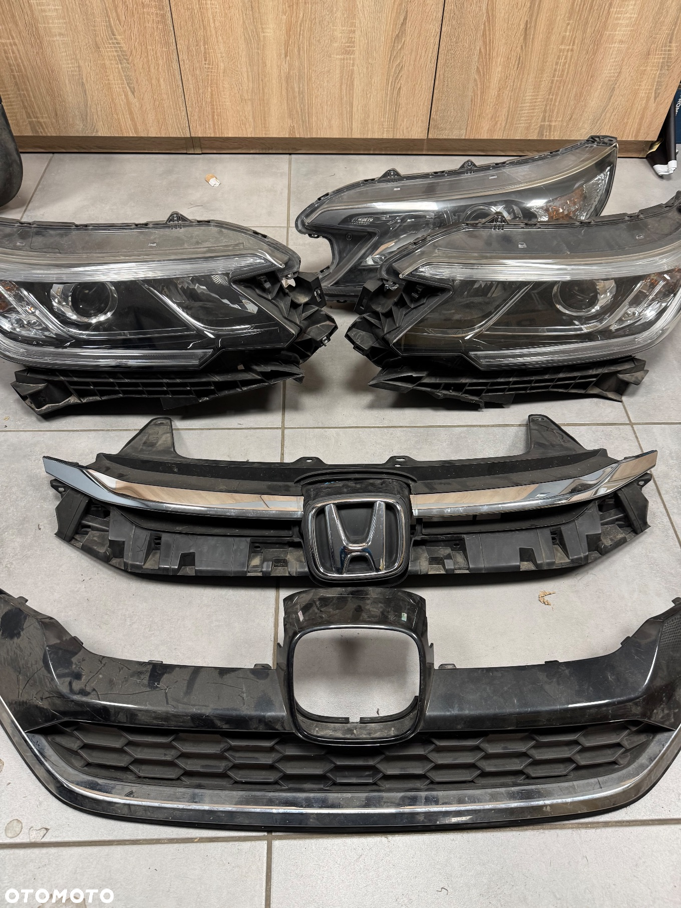 Honda Cr-v IV reflektor przód atrapa - 2