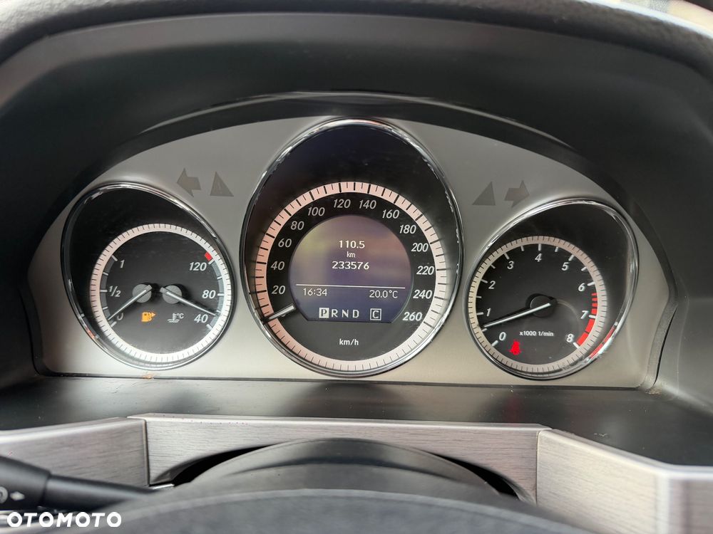 Mercedes-Benz GLK - 22