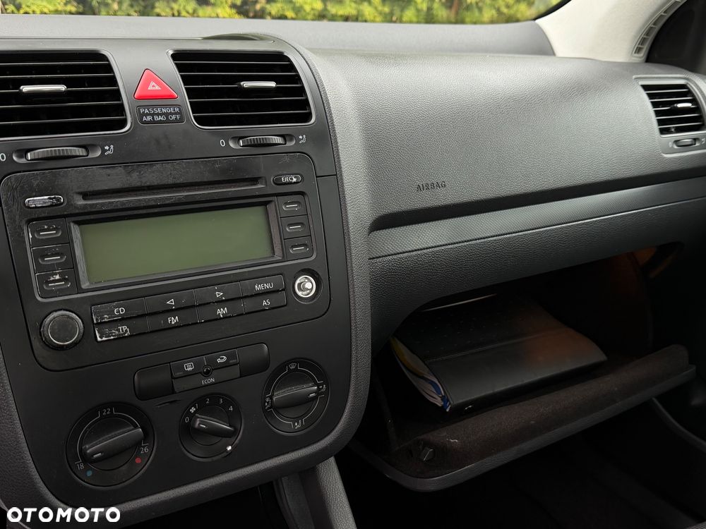Volkswagen Golf 1.6 United - 24