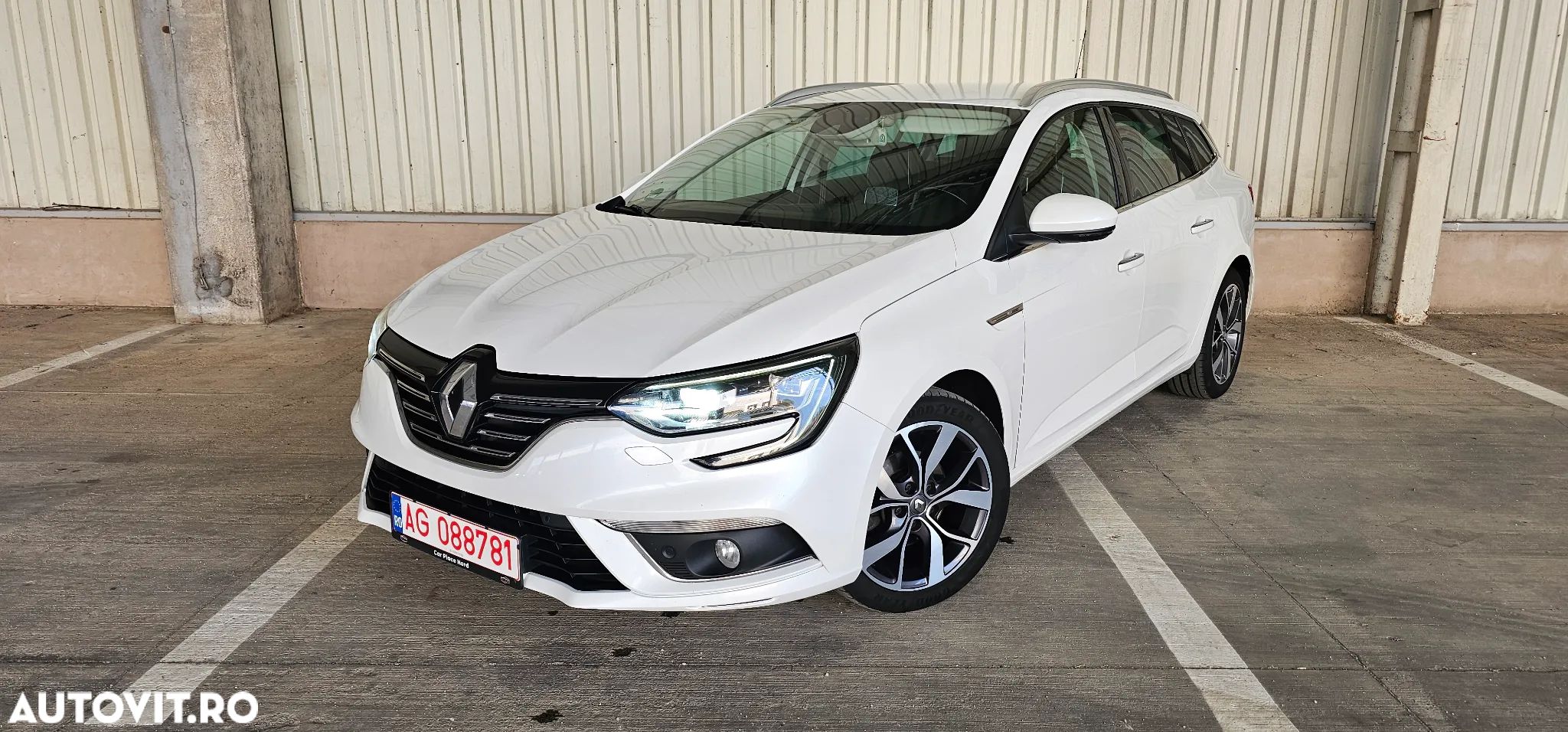 Renault Megane Grandtour ENERGY dCi 110 EDC BOSE EDITION - 1