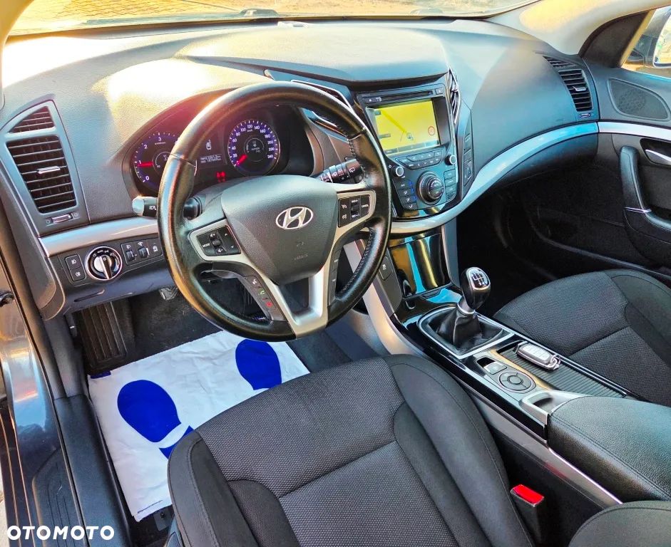 Hyundai i40 Kombi blue 1.7 CRDi Style - 23