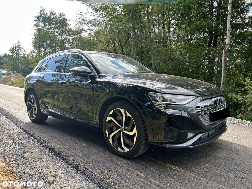 Audi Q8 - 2