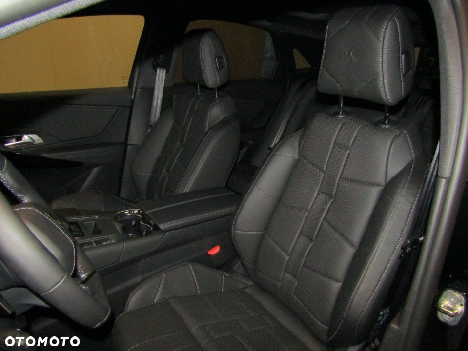 DS Automobiles DS 7 Crossback - 12