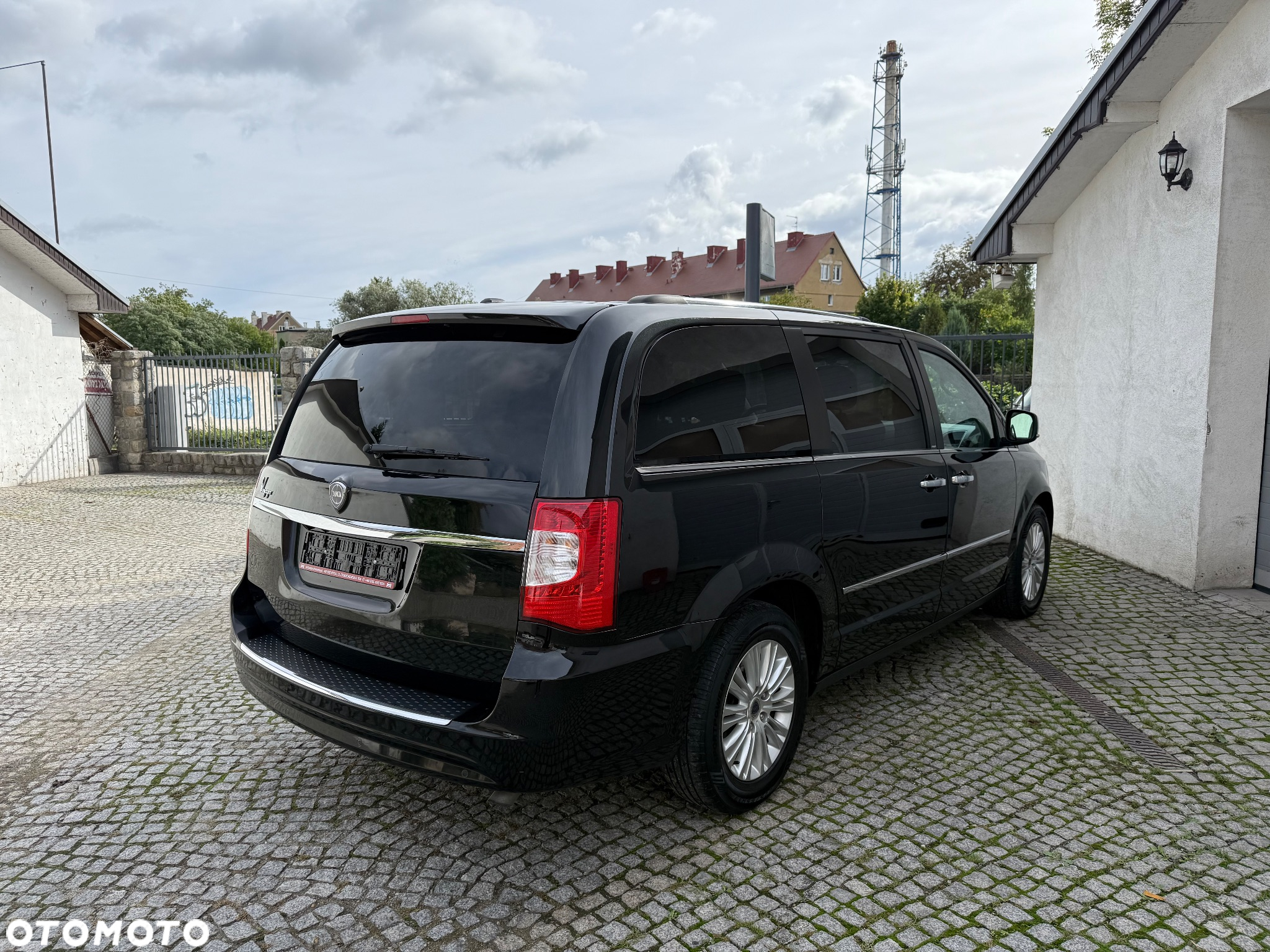 Lancia Voyager - 7