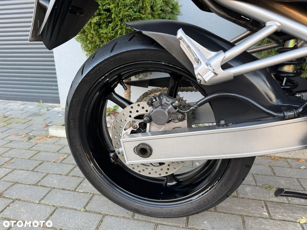 Yamaha FZ - 20