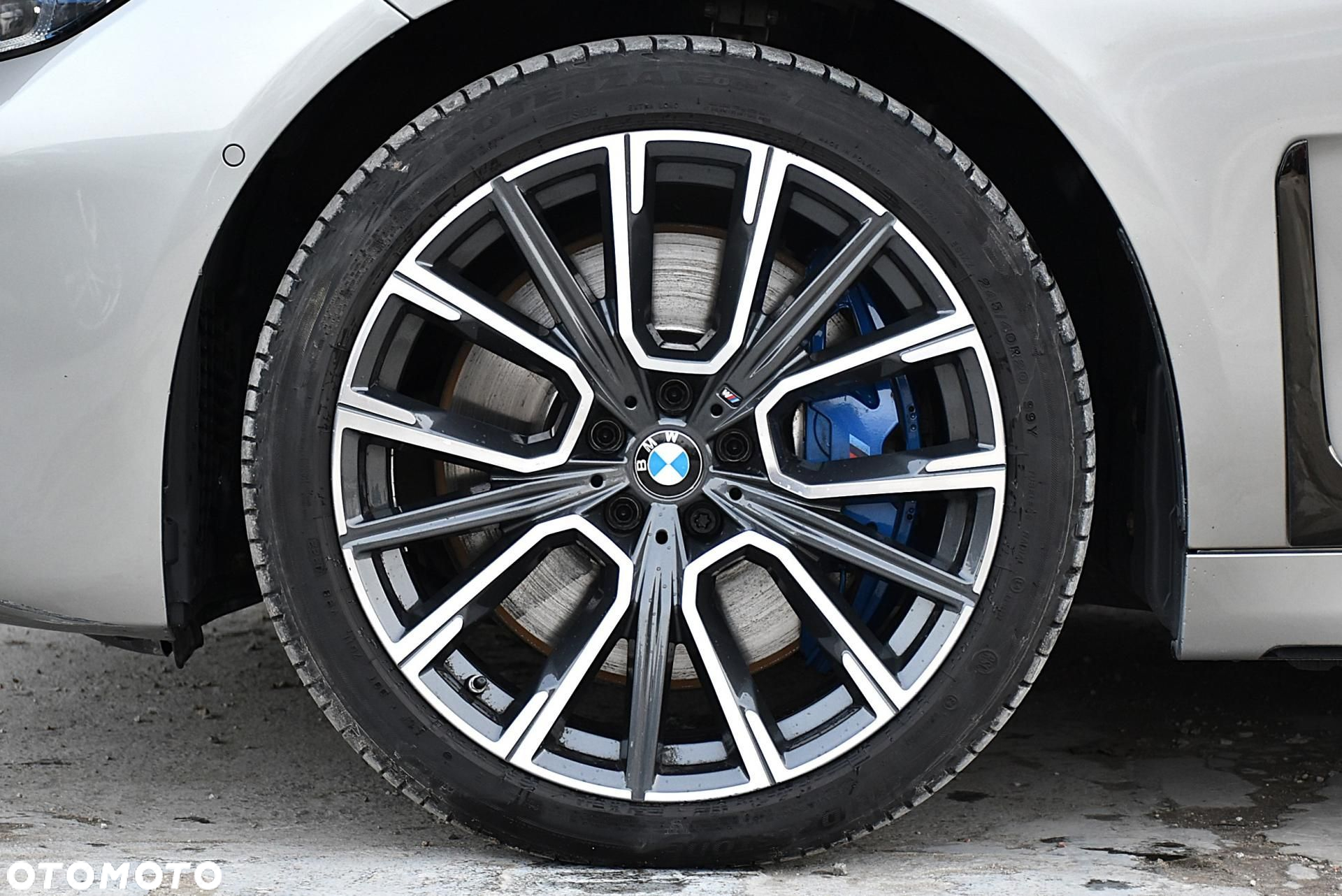 BMW Seria 7 - 8