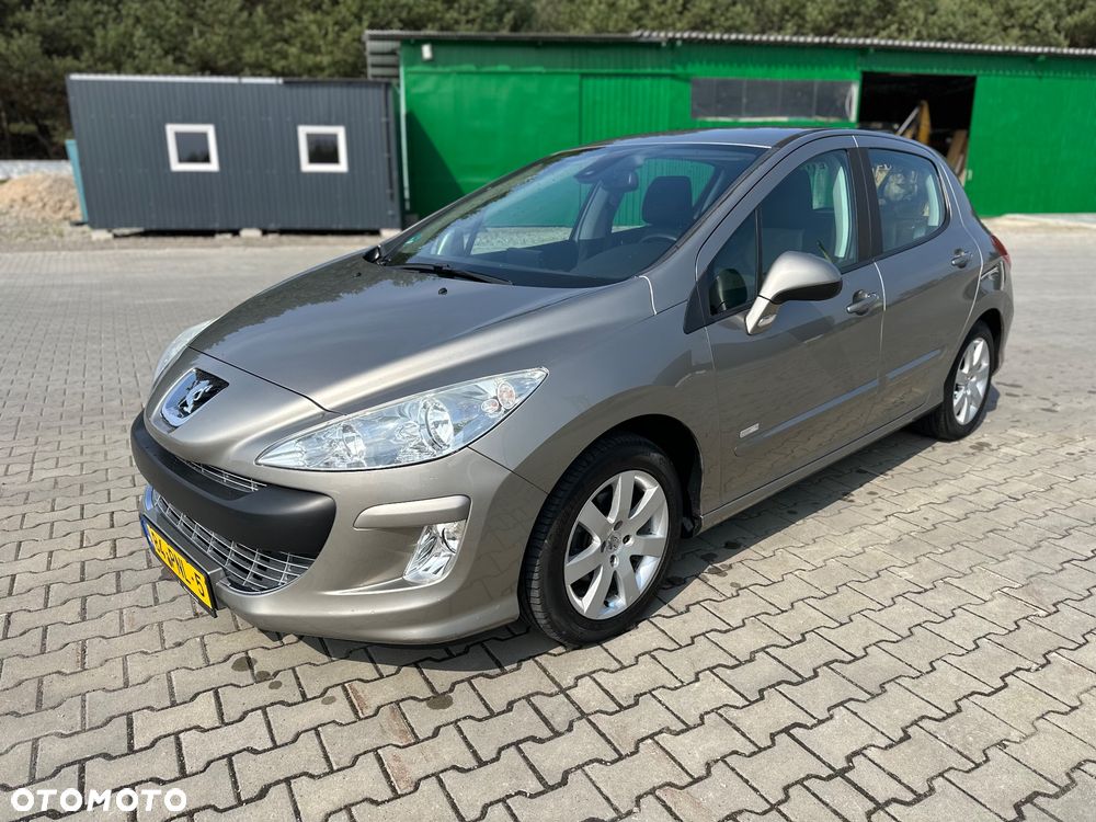 Peugeot 308 120 VTi Millesim 200 - 2