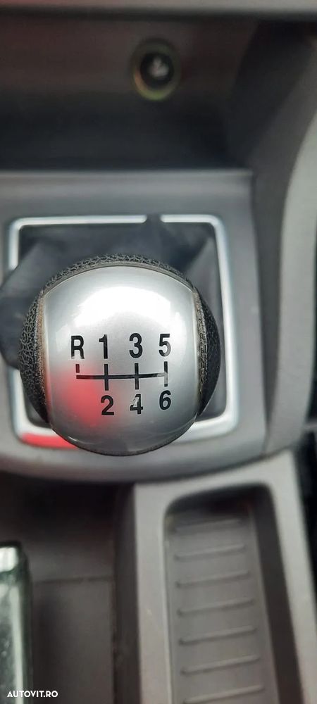 Ford Focus 2.0 TDCi Trend - 8