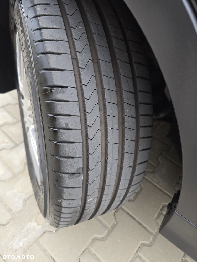 Ford Kuga - 34
