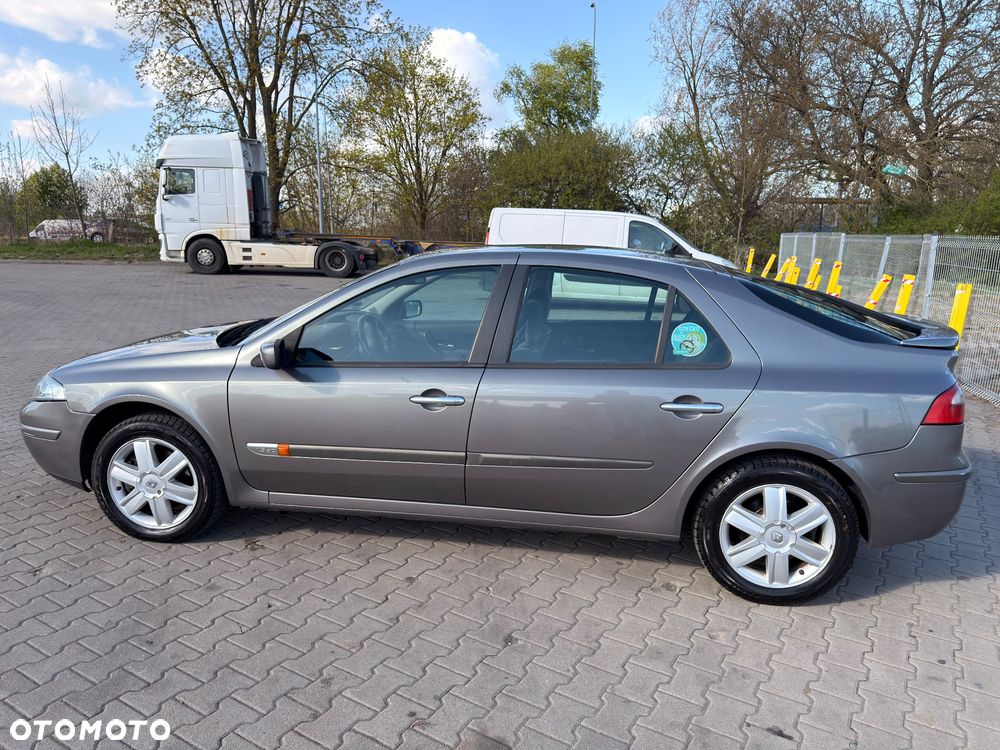Renault Laguna 1.9 dCi Privilege Plus - 7
