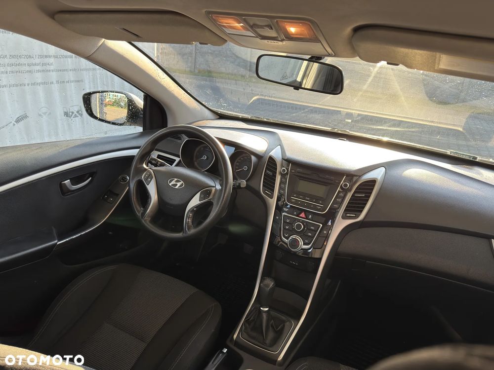 Hyundai i30 1.4 CRDi Comfort - 11