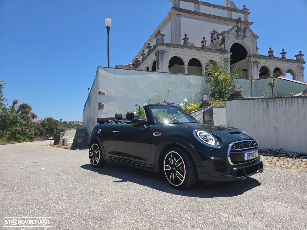 MINI Cabrio John Cooper Works - 7