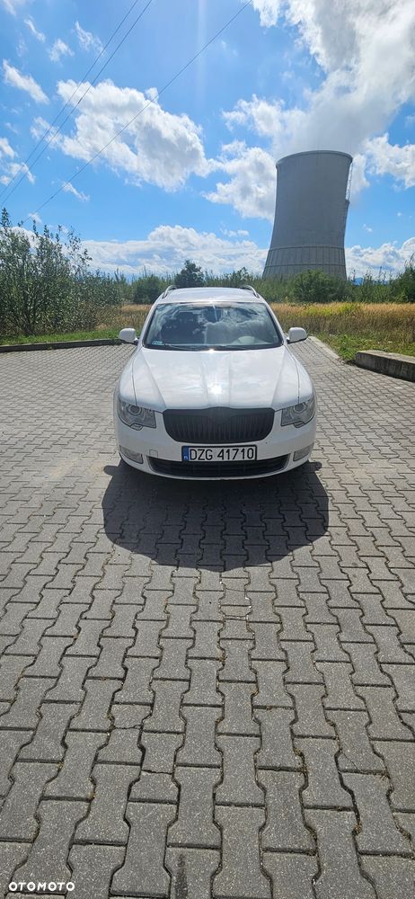 Skoda Superb 2.0 TDI Ambition DSG - 2