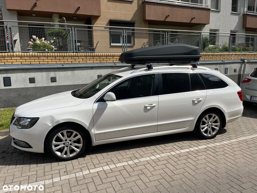 Skoda Superb 2.0 TDI Elegance DSG - 11